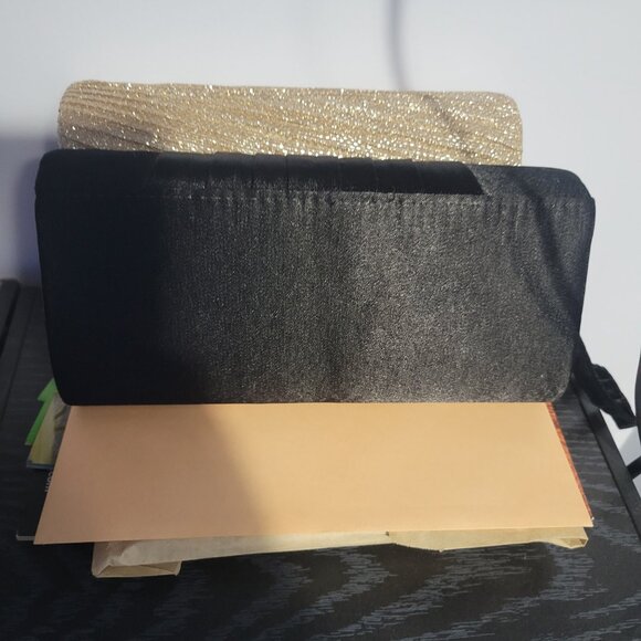 FREE WITH PURCHASE black with silver rhinestone clutch/bag - Picture 3 of 3